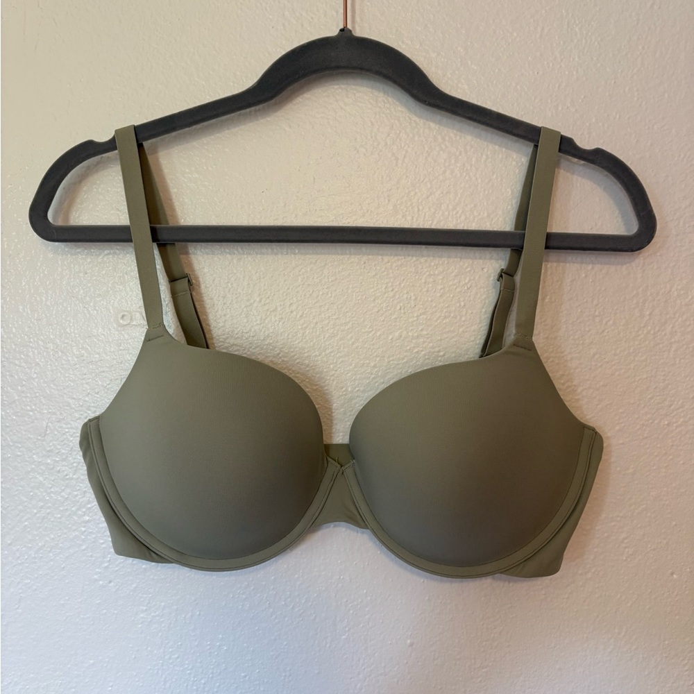 SKIMS Green Fits Everybody Push Up Demi Bra